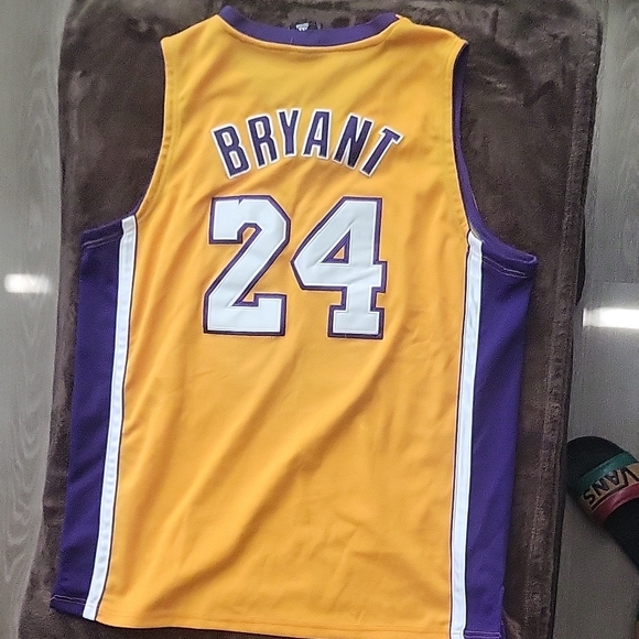 Adidas Men's Coby Bryant Yellow and Purple Men's Basketball Jersey XL - Picture 2 of 3